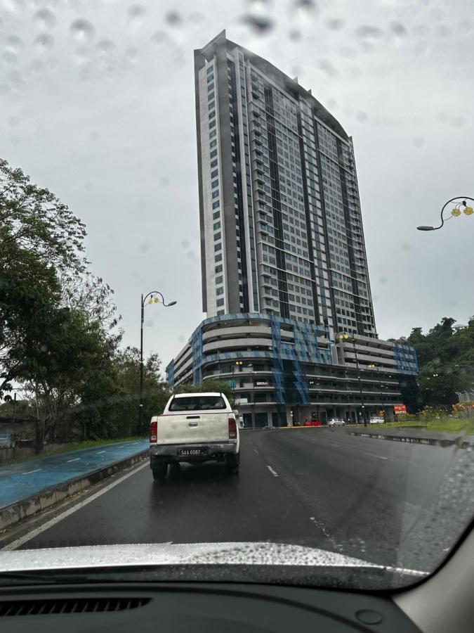 Botiza Suites At Jesselton Quay Kota Kinabalu Zewnętrze zdjęcie