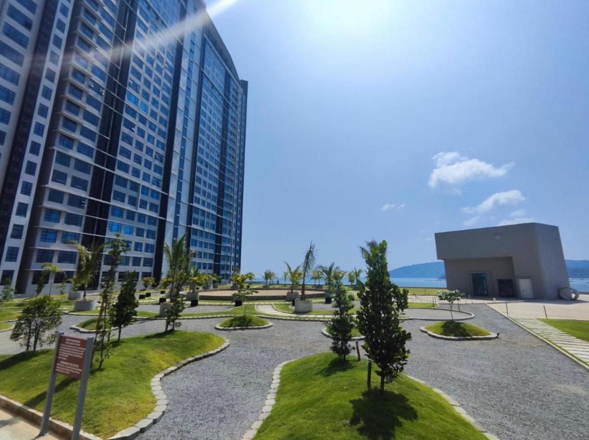 Botiza Suites At Jesselton Quay Kota Kinabalu Zewnętrze zdjęcie
