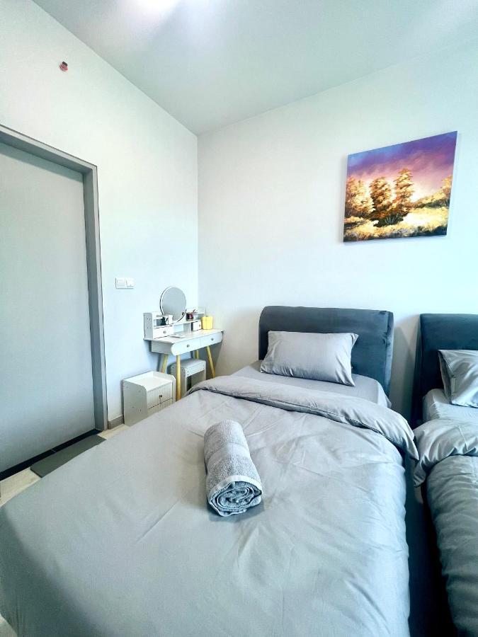 Botiza Suites At Jesselton Quay Kota Kinabalu Zewnętrze zdjęcie