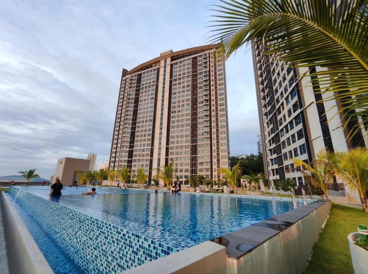 Botiza Suites At Jesselton Quay Kota Kinabalu Zewnętrze zdjęcie