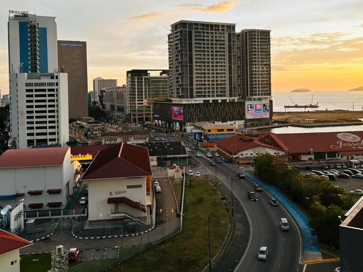 Botiza Suites At Jesselton Quay Kota Kinabalu Zewnętrze zdjęcie