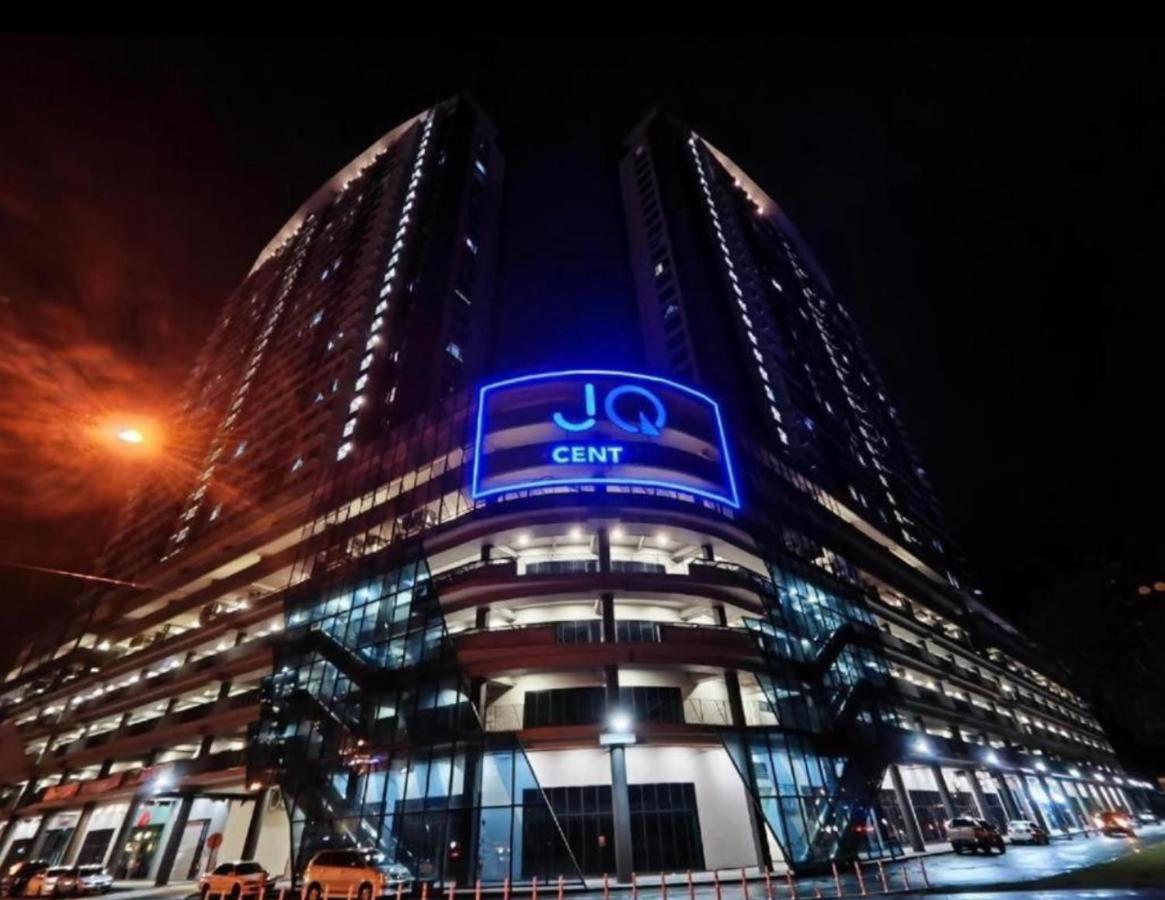 Botiza Suites At Jesselton Quay Kota Kinabalu Zewnętrze zdjęcie