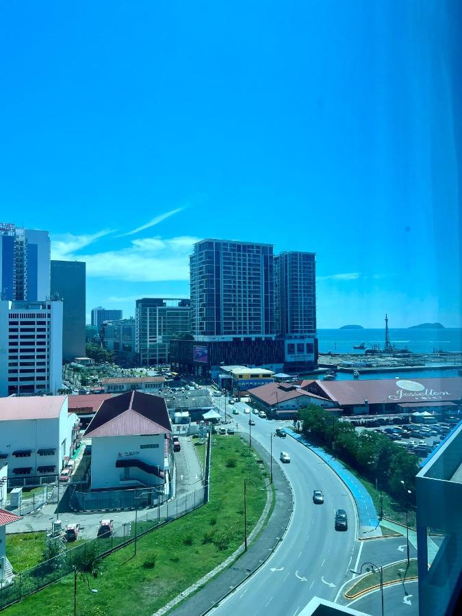 Botiza Suites At Jesselton Quay Kota Kinabalu Zewnętrze zdjęcie